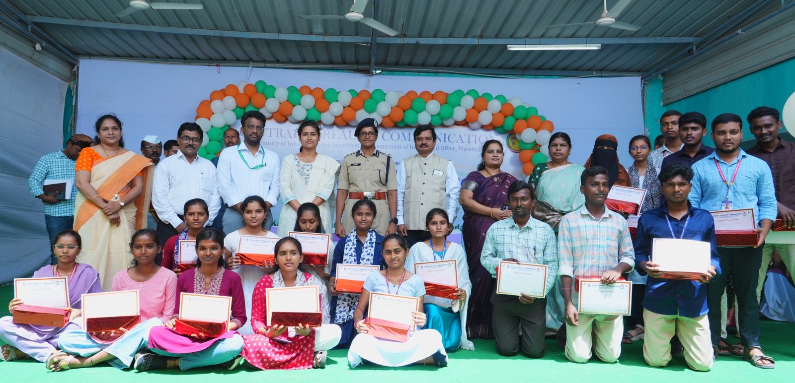 ప్రతి ఒక్కరూ రాజ్యాంగ హక్కులు, బాధ్యతలను తెలుసుకోవాలి - వరంగల్ పోలీస్ కమిషనర్ ఎన్.శ్వేత